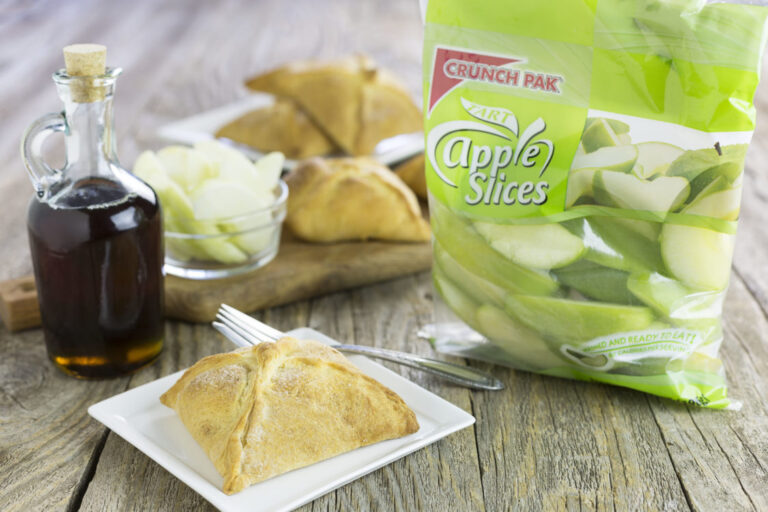 Apple Cheesecake Bundles
