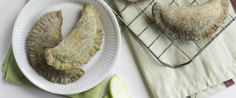 Apple Cheesecake Empanadas