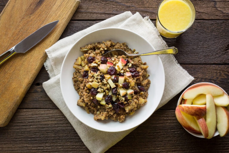Apple Cinnamon Breakfast Quinoa
