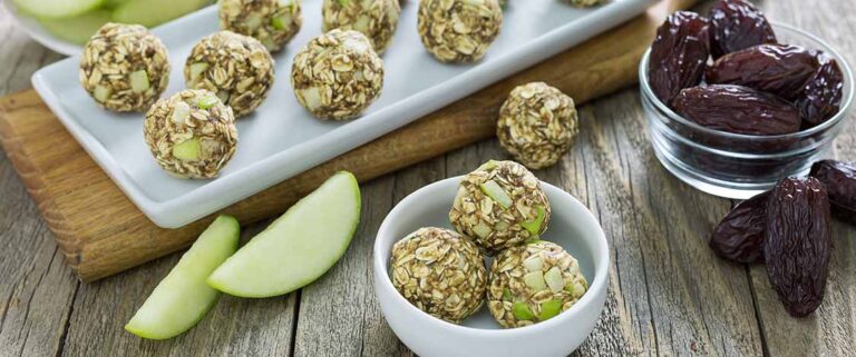Apple Cinnamon Energy Bites