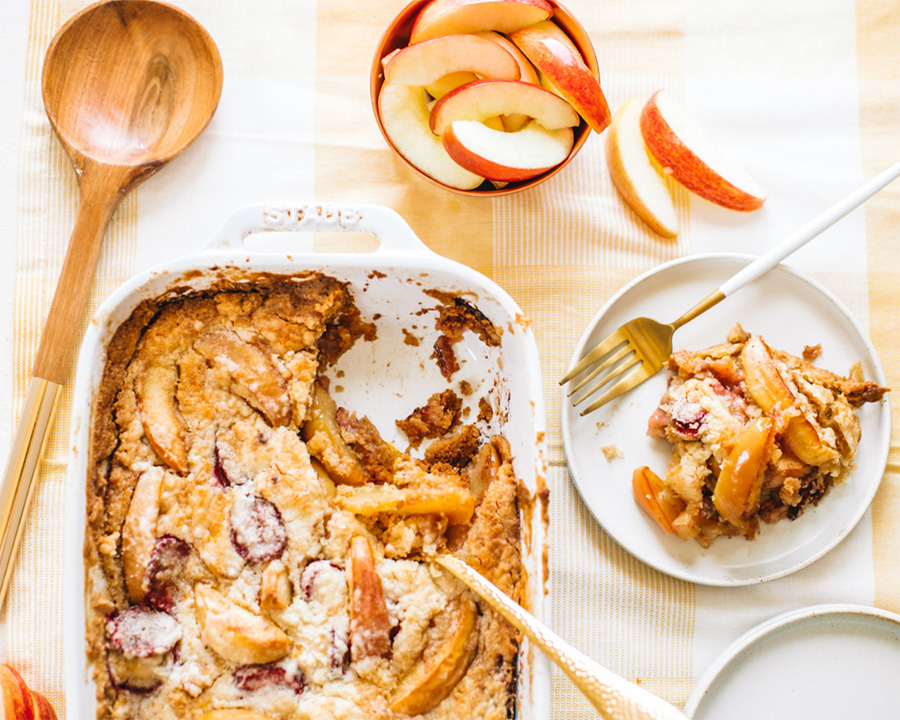 Easy Apple Strawberry Dump Cake