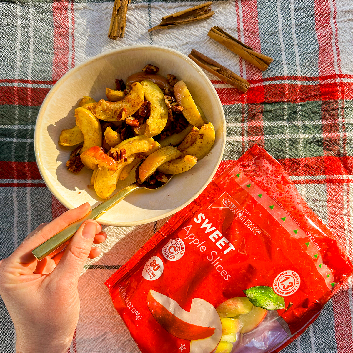 Air-Fryer-Caramelized-Honey-Peacan-Apple-Slices
